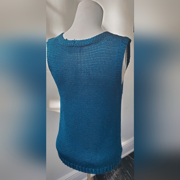 π₯HostPickπ₯ANNE KLEIN-size S petite-vintage knit cami top - V-neck - blouse - Picture 5 of 8